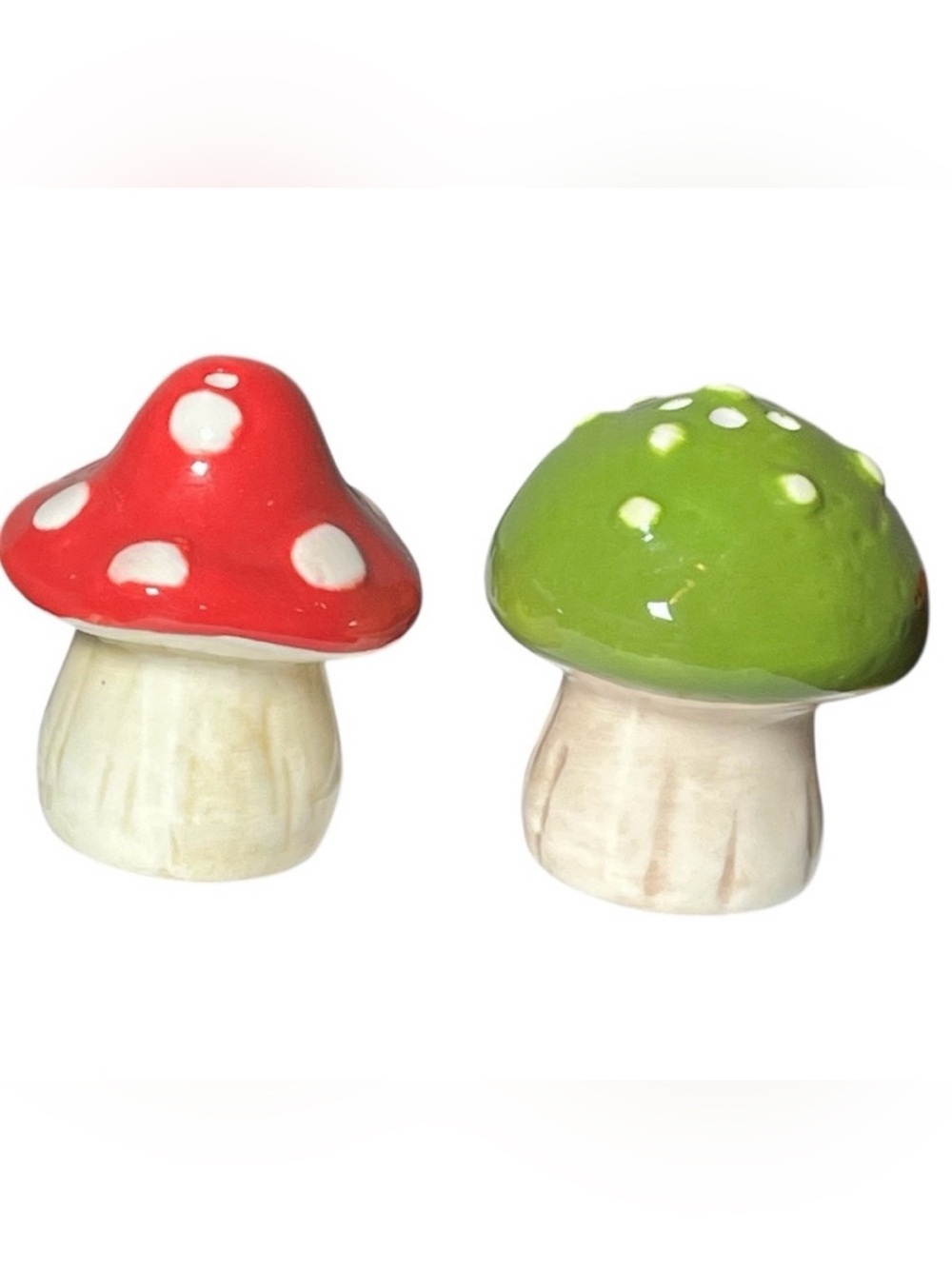 Cracker Barrel Ceramic Mushroom Salt Pepper Shaker Set Red Green NWT